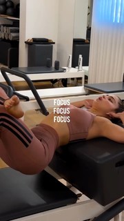 Noa Kirel feet photo thumbnail