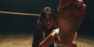 Noa Kirel feet photo thumbnail