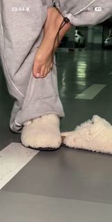 Noa Kirel feet photo 8