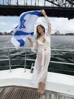 Noa Tishby feet photo 10