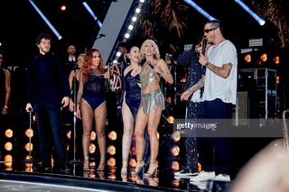 Noah Cyrus feet photo thumbnail