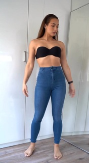 Nochtli Peralta Alvarez feet photo thumbnail