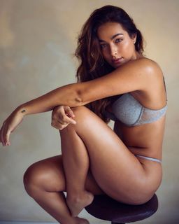 Nochtli Peralta Alvarez feet photo thumbnail