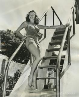 Noel Neill feet photo 2