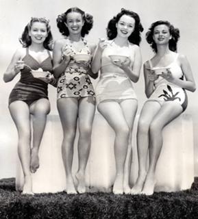 Noel Neill feet photo 11