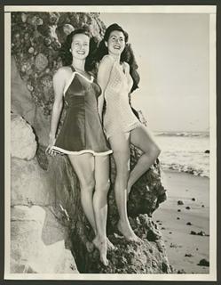 Noel Neill feet photo 9