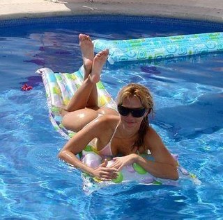 Noelia feet photo 13