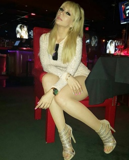 Noelia feet photo 11