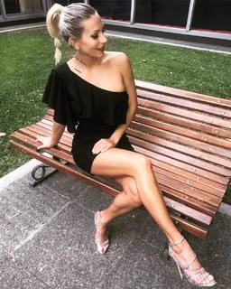 Noelia Marzol feet photo 4