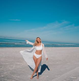 Noelle Foley feet photo 10