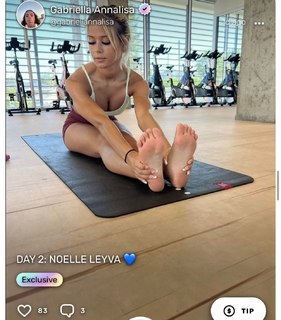 Noelle Leyva feet photo 9