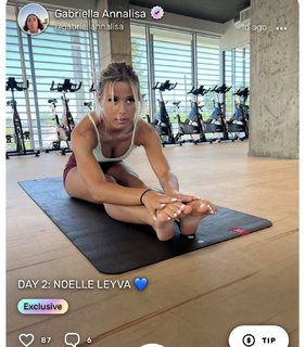 Noelle Leyva feet photo 7