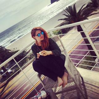 Noemi feet photo 16