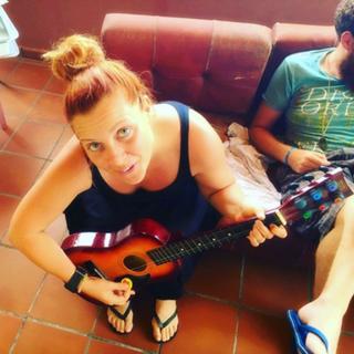 Noemi feet photo 15