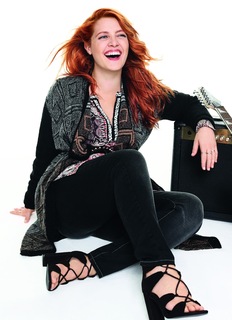 Noemi feet photo 12