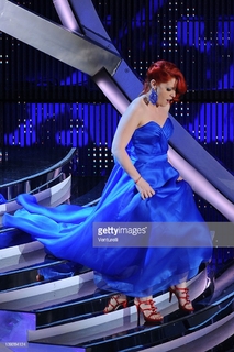 Noemi feet photo 17