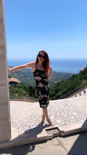 Noemi feet photo 5