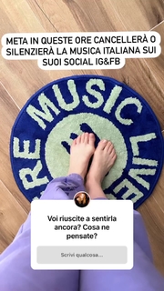 Noemi feet photo 18