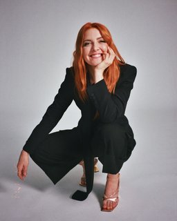Noemi feet photo 10