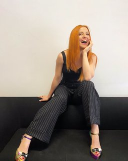 Noemi feet photo 3