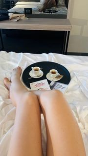 Noemi feet photo 16