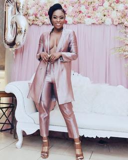 Nomzamo Mbatha feet photo 13