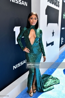 Nomzamo Mbatha feet photo 4