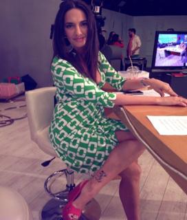 Noni Dounia feet photo 16