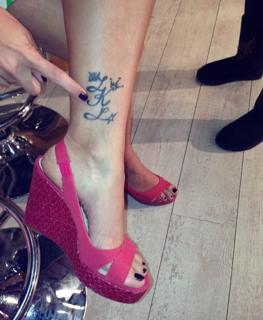 Noni Dounia feet photo 1