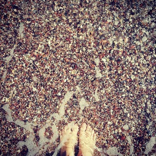 Noni Dounia feet photo 10