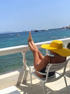 Noni Dounia feet photo 1