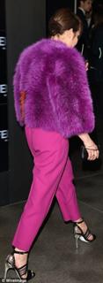 Noomi Rapace feet photo thumbnail