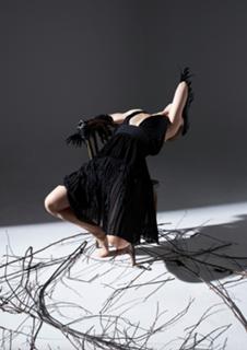 Noomi Rapace feet photo thumbnail
