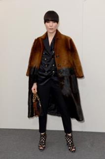 Noomi Rapace feet photo thumbnail