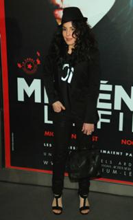 Noomi Rapace feet photo thumbnail