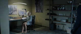 Noomi Rapace feet photo thumbnail