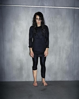 Noomi Rapace feet photo thumbnail