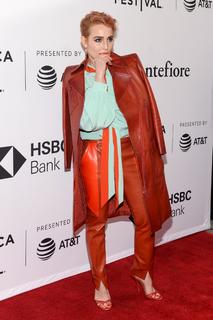 Noomi Rapace feet photo thumbnail