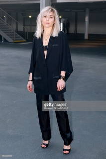 Noomi Rapace feet photo thumbnail