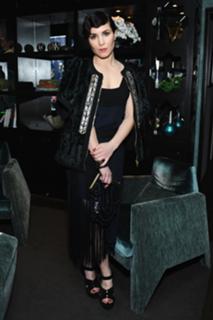 Noomi Rapace feet photo thumbnail
