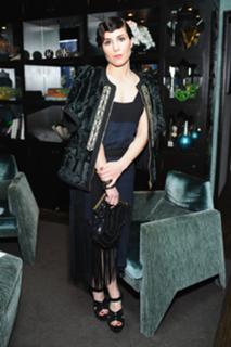Noomi Rapace feet photo thumbnail