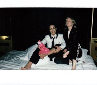 Noomi Rapace feet photo thumbnail