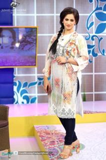 Noor feet photo 8
