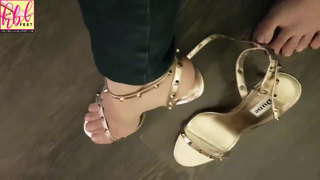 Noor feet photo 14