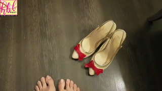 Noor feet photo 5