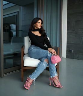 Noor Stars feet photo 5