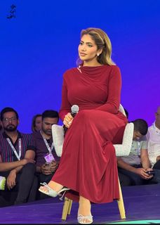 Noor Stars feet photo 5