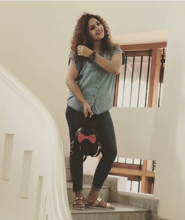 Noorin Shereef feet photo 1