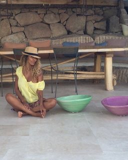 Nora Amile feet photo 17