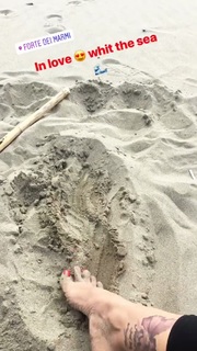 Nora Amile feet photo 6